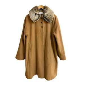 Jones New York Camel Wool Angora Coat w Removable Faux Fur Collar – Canada Made